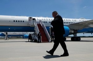 Pompeo zəng vurdu: “İstənilən qədər neft göndərməyə hazırıq, yaxşı qiymətə...”